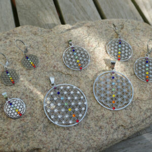 ''Flower of Life'' Pendant, Stainless Steel, Gilded, 7 Swarovski Crystals, Chakra Column - Image 3