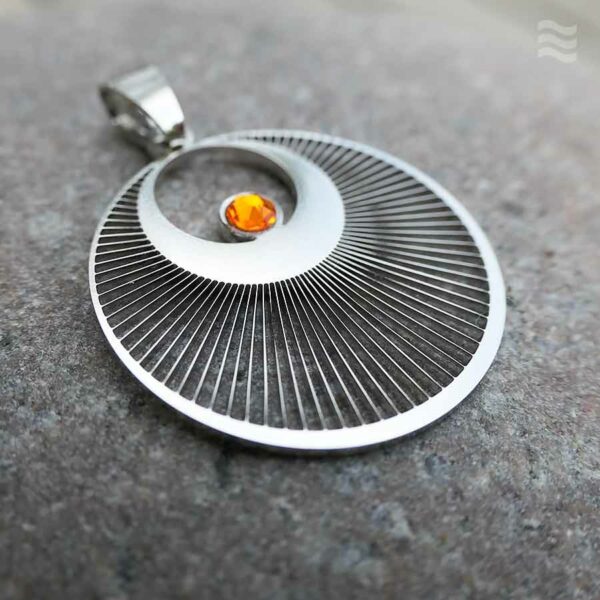 Anhänger Kornkreis “Engel“ Edelstahl mit Swarovski-Kristall orange 25 mm
