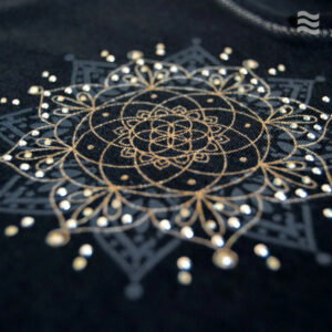 2546_Shirt_Flower_ of_ Harmony_schwarz_Bio_Baumwolle_The_Spirit_of_OM